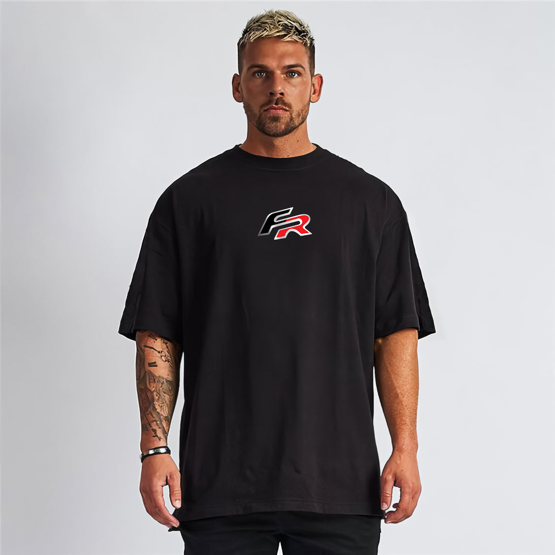 Seat Leon FR Baskılı Siyah Tişört – Regular Unisex Araba Tasarım T-shirt