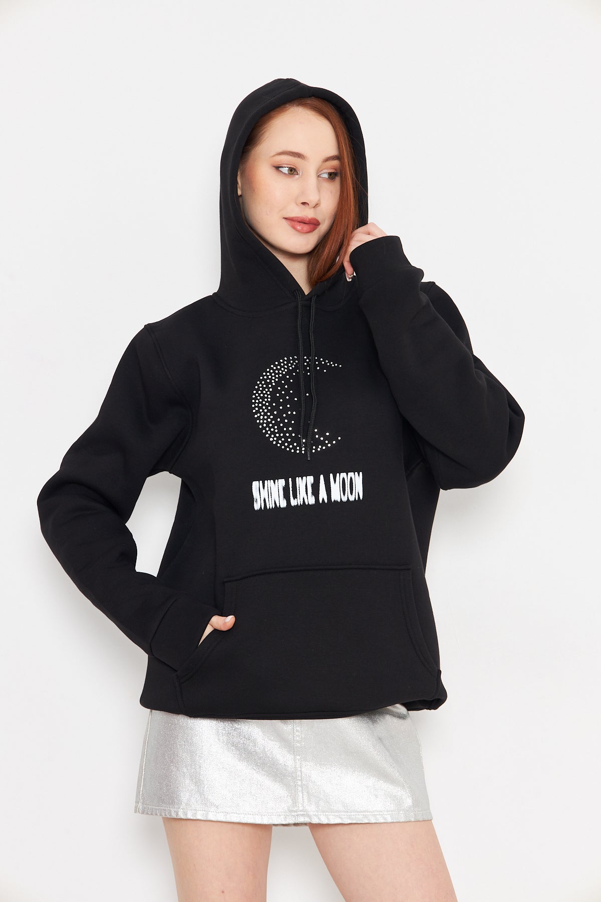 Taş Baskılı Ay Gibi Parla Yazılı Kadın Oversize Siyah Sweatshirt