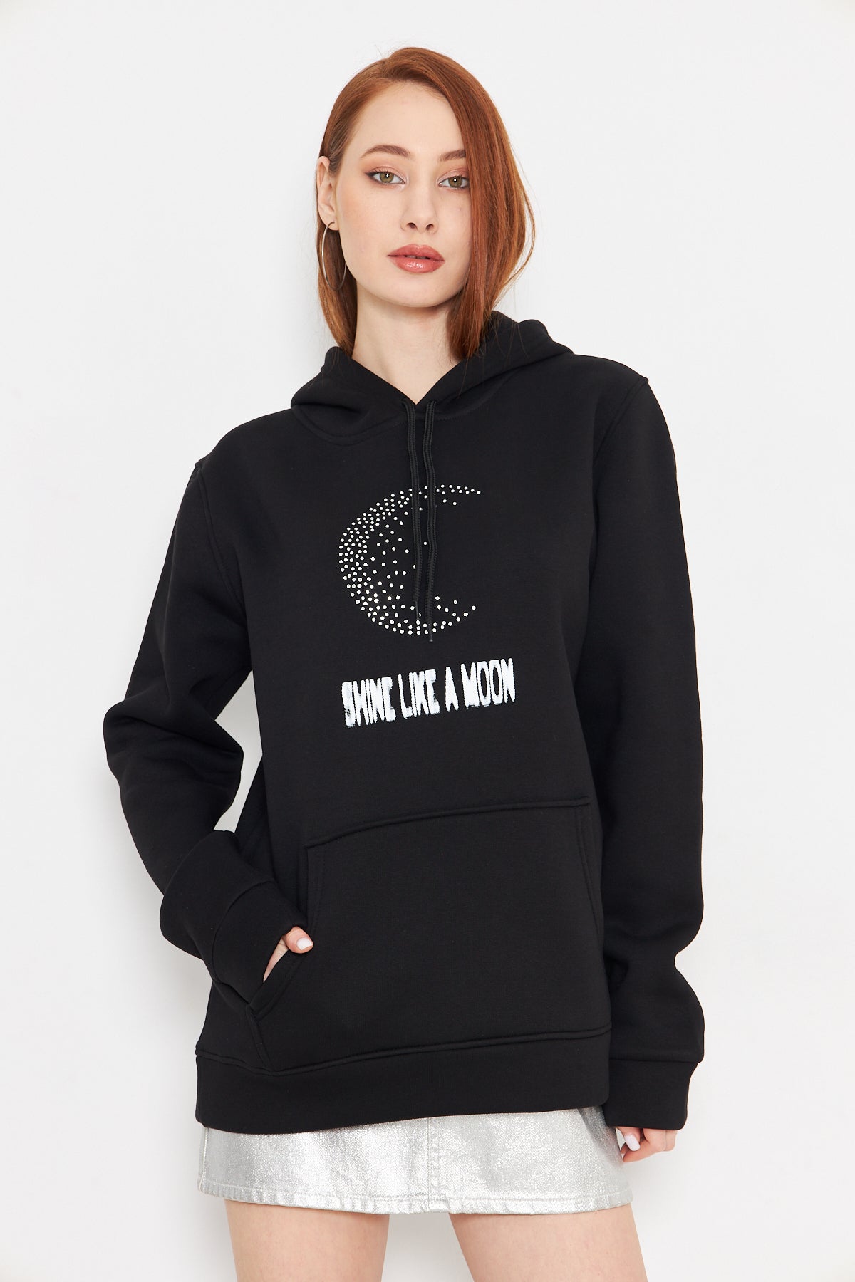 Taş Baskılı Ay Gibi Parla Yazılı Kadın Oversize Siyah Sweatshirt