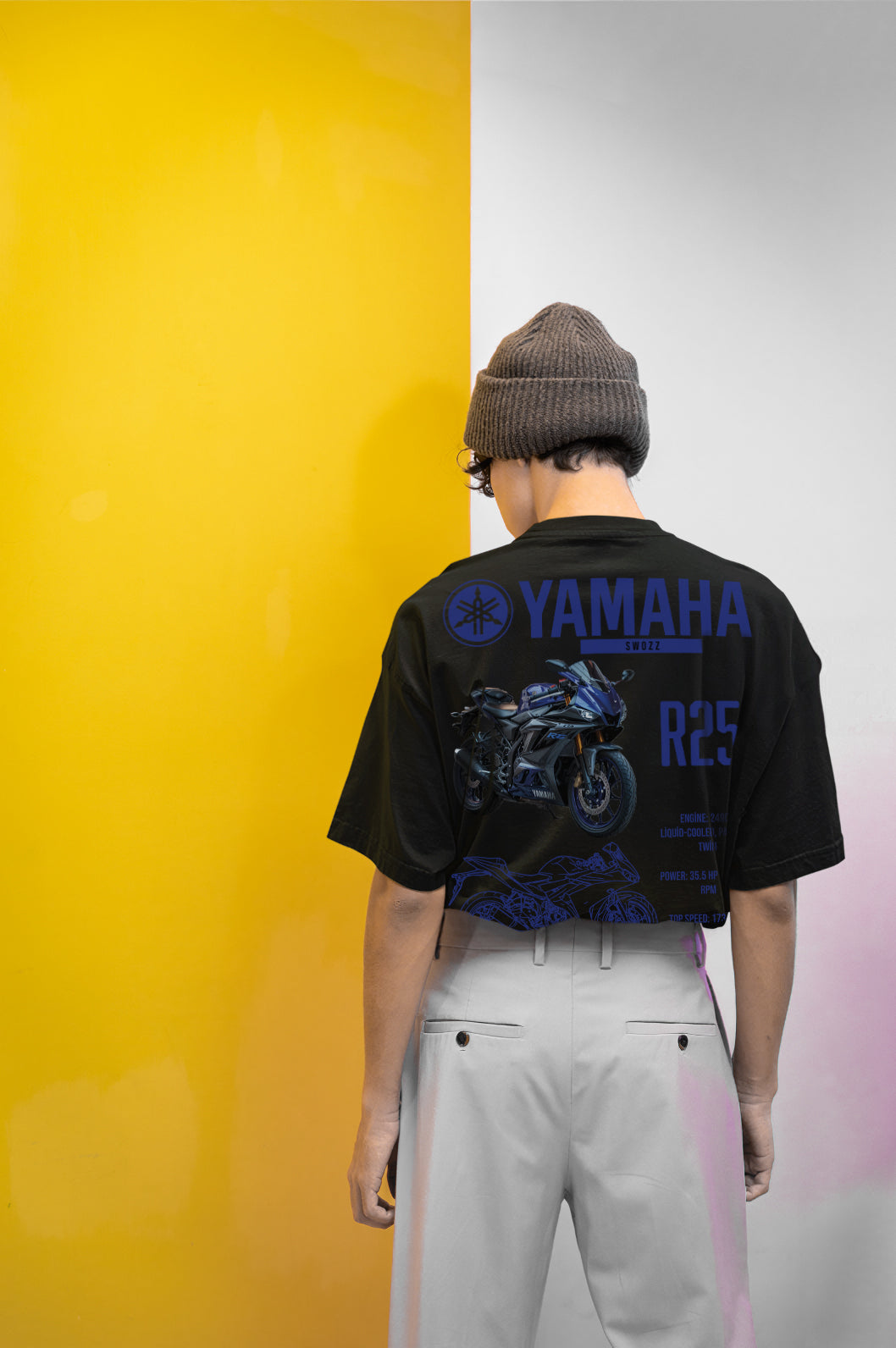 Yamaha R25 Tasarımlı Siyah Regular Unisex Tişört Chase the Wind Swozz Özel Serisi