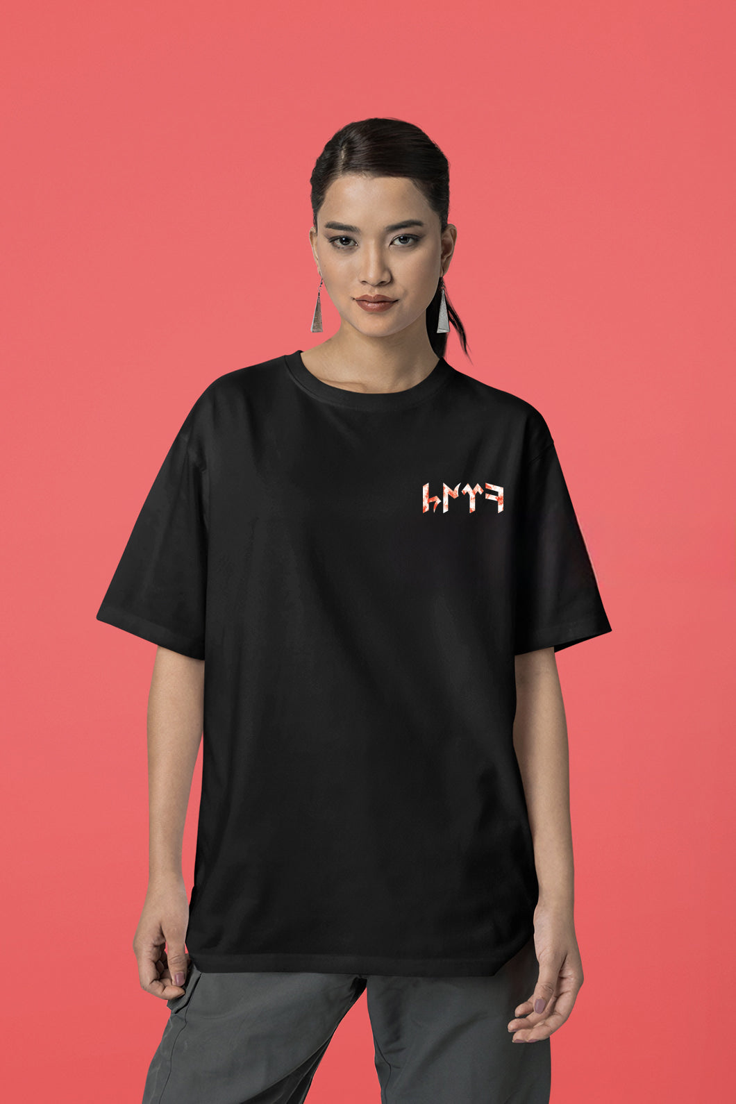 Tamga Kolajı Tasarımı Regular Fit Siyah Unisex Tişört Tamga Koleksiyonu